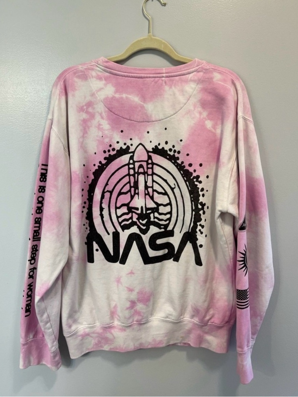 Ariana Grande NASA Crewneck from Coachella - Picture 2 of 5